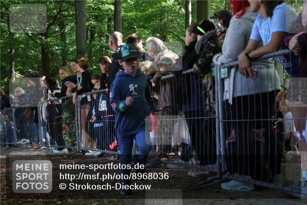 28.09.2025 - 33. Volkslauf durch das schöne Alstertal Strokosch-Dieckow http://msf.ph/oto/8968036 28.09.2025 11:47:06 Ziel  meine-sportfotos.de