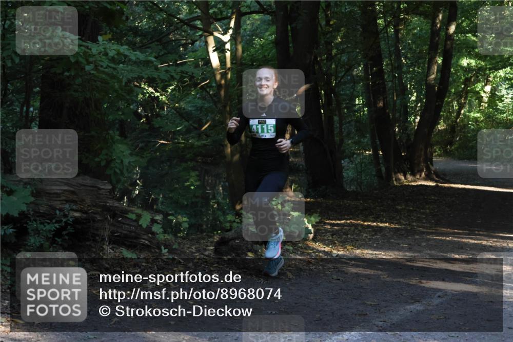 28.09.2025 - 33. Volkslauf durch das schöne Alstertal Strokosch-Dieckow http://msf.ph/oto/8968074 28.09.2025 10:52:35 Laufen 4115 meine-sportfotos.de