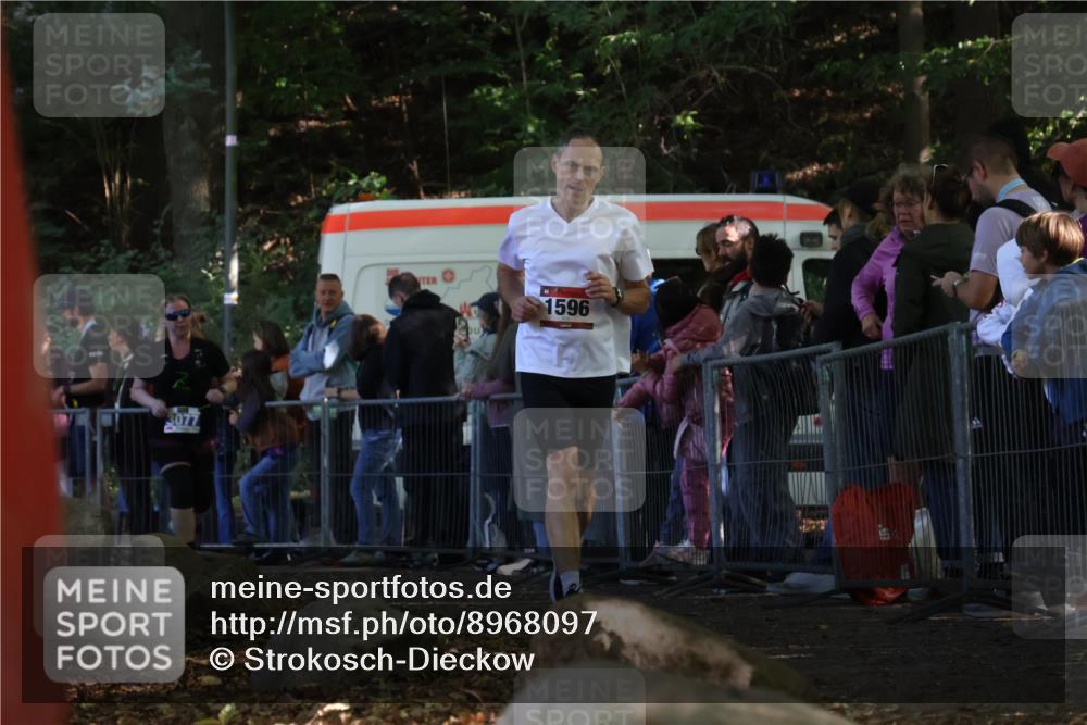 28.09.2025 - 33. Volkslauf durch das schöne Alstertal Strokosch-Dieckow http://msf.ph/oto/8968097 28.09.2025 11:48:14 Ziel 1596 meine-sportfotos.de