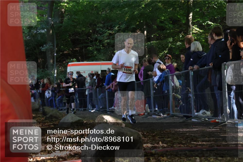 28.09.2025 - 33. Volkslauf durch das schöne Alstertal Strokosch-Dieckow http://msf.ph/oto/8968101 28.09.2025 11:48:16 Ziel 1596, 3077 meine-sportfotos.de