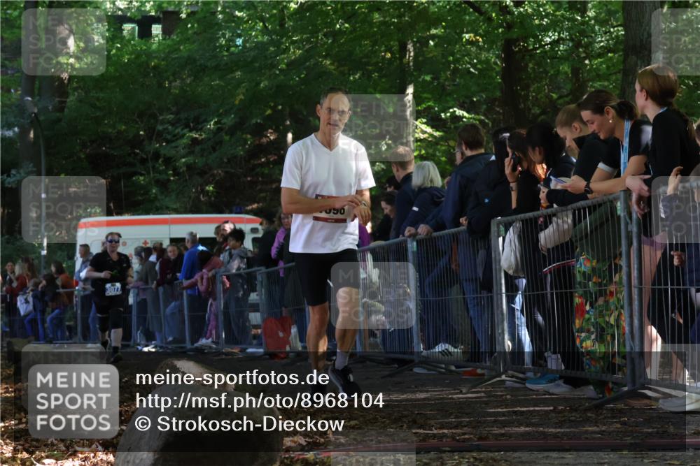 28.09.2025 - 33. Volkslauf durch das schöne Alstertal Strokosch-Dieckow http://msf.ph/oto/8968104 28.09.2025 11:48:17 Ziel 1596, 3077 meine-sportfotos.de