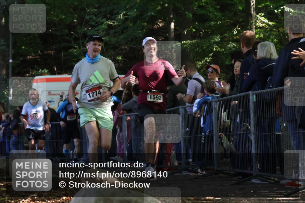 28.09.2025 - 33. Volkslauf durch das schöne Alstertal Strokosch-Dieckow http://msf.ph/oto/8968140 28.09.2025 11:48:30 Ziel 1559, 1592, 1774, 2229 meine-sportfotos.de
