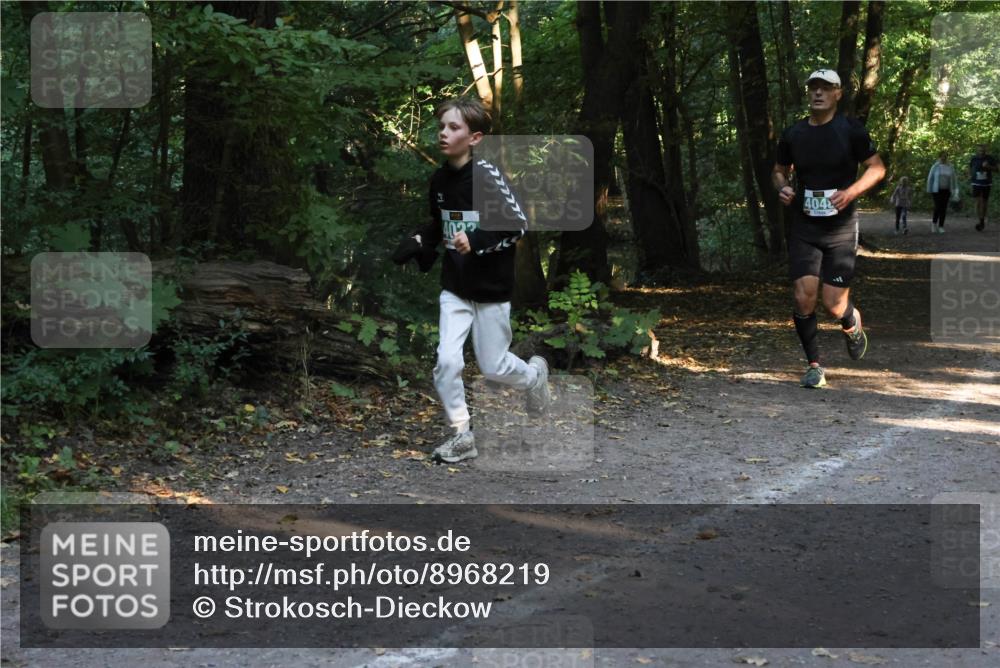 28.09.2025 - 33. Volkslauf durch das schöne Alstertal Strokosch-Dieckow http://msf.ph/oto/8968219 28.09.2025 10:55:20 Laufen 4022, 404 meine-sportfotos.de