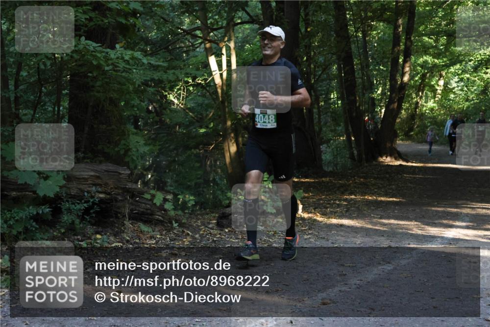 28.09.2025 - 33. Volkslauf durch das schöne Alstertal Strokosch-Dieckow http://msf.ph/oto/8968222 28.09.2025 10:55:21 Laufen 4048 meine-sportfotos.de