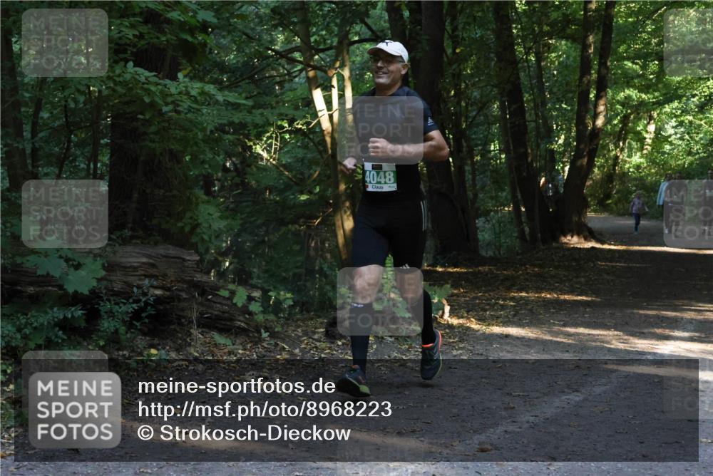 28.09.2025 - 33. Volkslauf durch das schöne Alstertal Strokosch-Dieckow http://msf.ph/oto/8968223 28.09.2025 10:55:21 Laufen 4048 meine-sportfotos.de