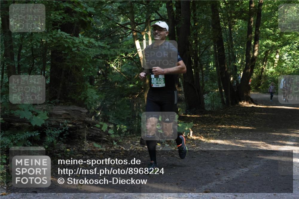 28.09.2025 - 33. Volkslauf durch das schöne Alstertal Strokosch-Dieckow http://msf.ph/oto/8968224 28.09.2025 10:55:21 Laufen 4048 meine-sportfotos.de