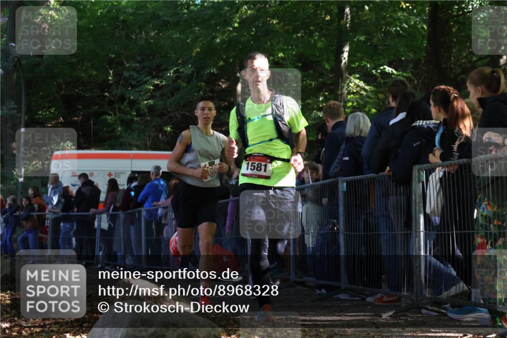 28.09.2025 - 33. Volkslauf durch das schöne Alstertal Strokosch-Dieckow http://msf.ph/oto/8968328 28.09.2025 11:49:18 Ziel 1567, 1581, 2608 meine-sportfotos.de