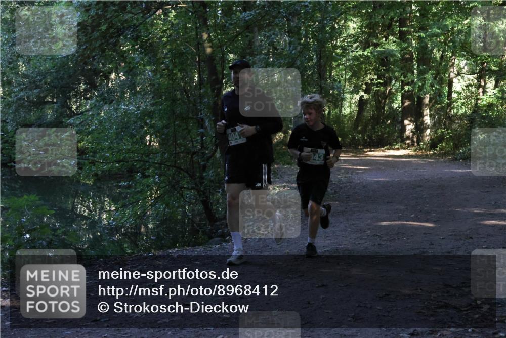28.09.2025 - 33. Volkslauf durch das schöne Alstertal Strokosch-Dieckow http://msf.ph/oto/8968412 28.09.2025 10:58:38 Laufen 404, 943 meine-sportfotos.de