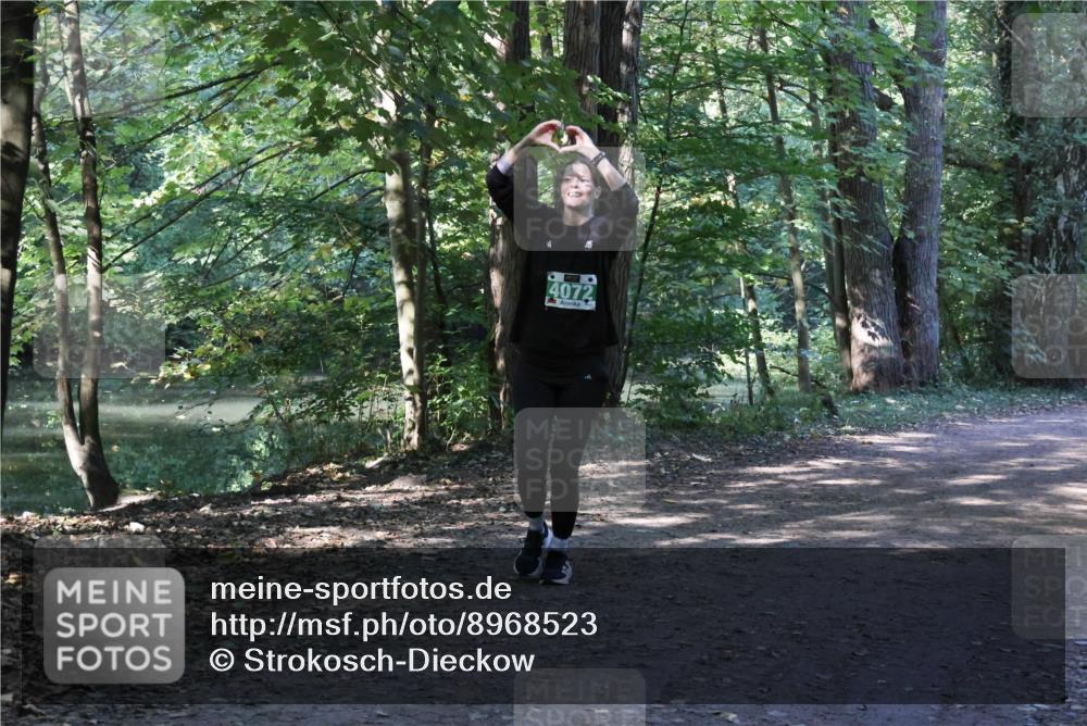 28.09.2025 - 33. Volkslauf durch das schöne Alstertal Strokosch-Dieckow http://msf.ph/oto/8968523 28.09.2025 11:04:02 Laufen  meine-sportfotos.de