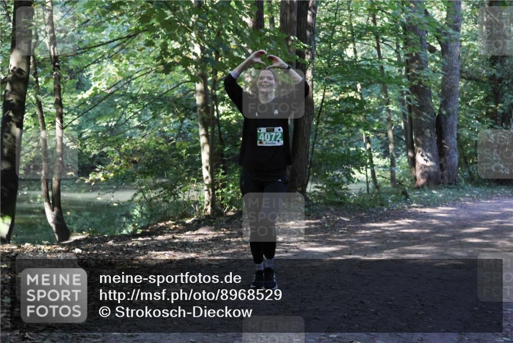 28.09.2025 - 33. Volkslauf durch das schöne Alstertal Strokosch-Dieckow http://msf.ph/oto/8968529 28.09.2025 11:04:02 Laufen 4072 meine-sportfotos.de