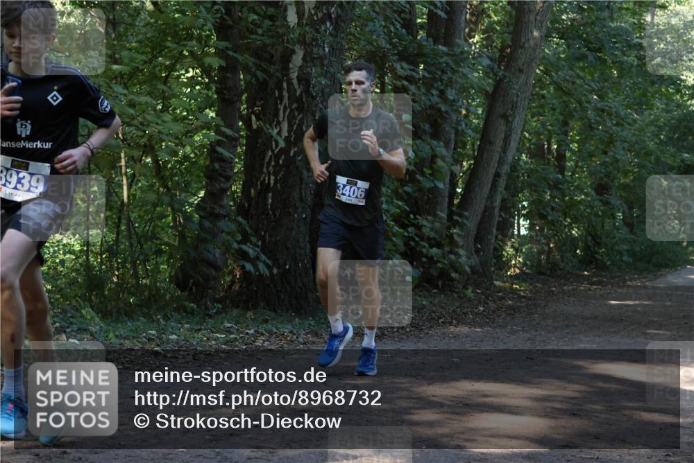 28.09.2025 - 33. Volkslauf durch das schöne Alstertal Strokosch-Dieckow http://msf.ph/oto/8968732 28.09.2025 11:13:20 Laufen 3406, 3939 meine-sportfotos.de