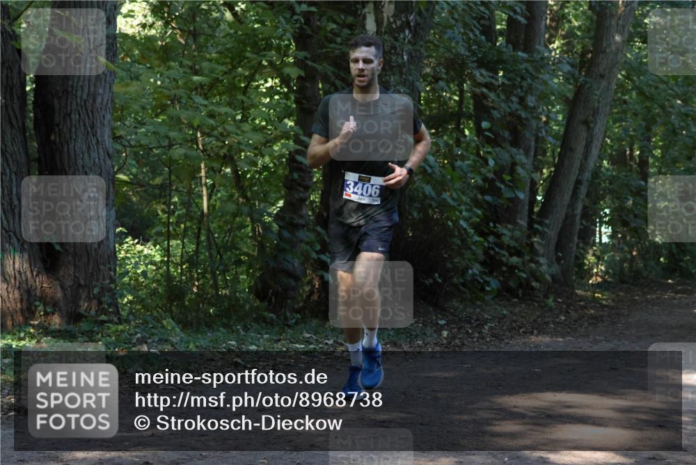 28.09.2025 - 33. Volkslauf durch das schöne Alstertal Strokosch-Dieckow http://msf.ph/oto/8968738 28.09.2025 11:13:20 Laufen 3406 meine-sportfotos.de