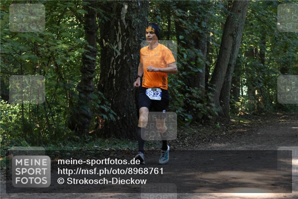 28.09.2025 - 33. Volkslauf durch das schöne Alstertal Strokosch-Dieckow http://msf.ph/oto/8968761 28.09.2025 11:14:49 Laufen 3932 meine-sportfotos.de