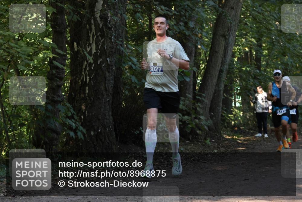 28.09.2025 - 33. Volkslauf durch das schöne Alstertal Strokosch-Dieckow http://msf.ph/oto/8968875 28.09.2025 11:17:54 Laufen 3027, 3375 meine-sportfotos.de