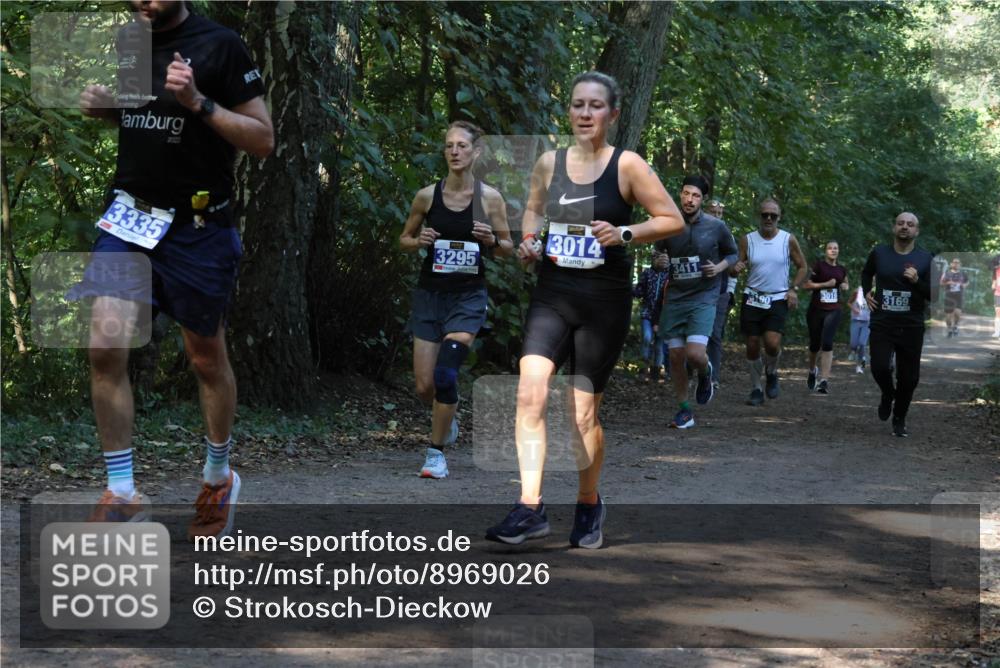 28.09.2025 - 33. Volkslauf durch das schöne Alstertal Strokosch-Dieckow http://msf.ph/oto/8969026 28.09.2025 11:20:26 Laufen 2003, 3335, 3295, 3014, 3411, 3019, 3169 meine-sportfotos.de