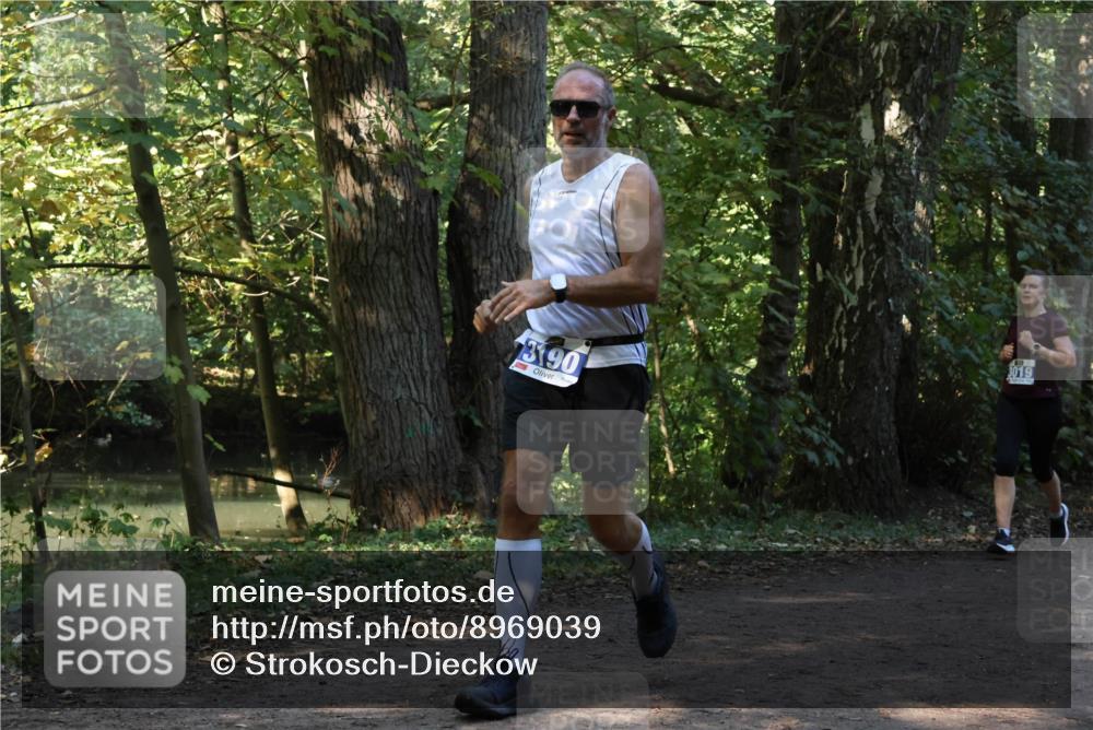 28.09.2025 - 33. Volkslauf durch das schöne Alstertal Strokosch-Dieckow http://msf.ph/oto/8969039 28.09.2025 11:20:32 Laufen 3190, 3019 meine-sportfotos.de