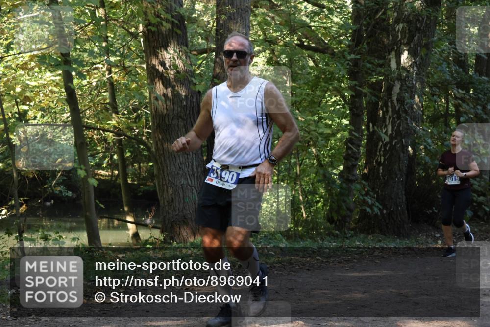 28.09.2025 - 33. Volkslauf durch das schöne Alstertal Strokosch-Dieckow http://msf.ph/oto/8969041 28.09.2025 11:20:32 Laufen 3190, 3019 meine-sportfotos.de