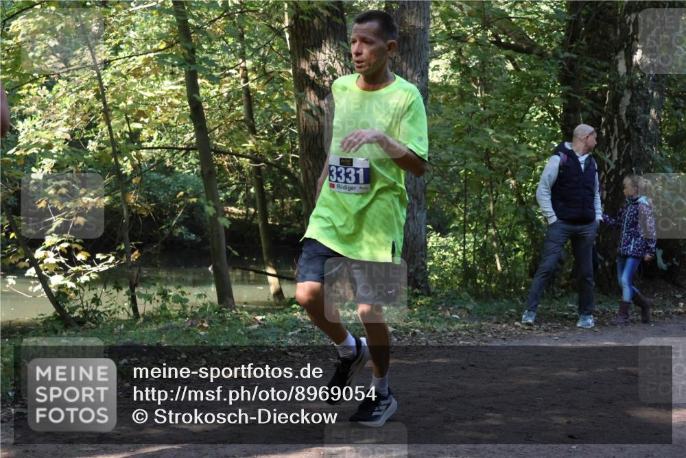 28.09.2025 - 33. Volkslauf durch das schöne Alstertal Strokosch-Dieckow http://msf.ph/oto/8969054 28.09.2025 11:20:40 Laufen 3331 meine-sportfotos.de