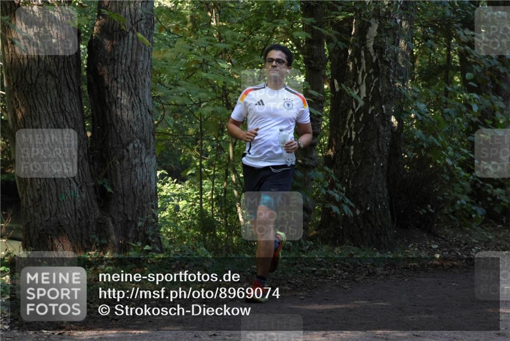 28.09.2025 - 33. Volkslauf durch das schöne Alstertal Strokosch-Dieckow http://msf.ph/oto/8969074 28.09.2025 11:21:03 Laufen  meine-sportfotos.de