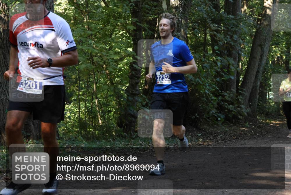 28.09.2025 - 33. Volkslauf durch das schöne Alstertal Strokosch-Dieckow http://msf.ph/oto/8969094 28.09.2025 11:21:20 Laufen 3201, 3232 meine-sportfotos.de