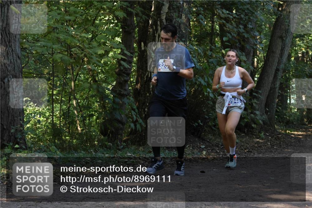 28.09.2025 - 33. Volkslauf durch das schöne Alstertal Strokosch-Dieckow http://msf.ph/oto/8969111 28.09.2025 11:21:32 Laufen 32, 8948 meine-sportfotos.de