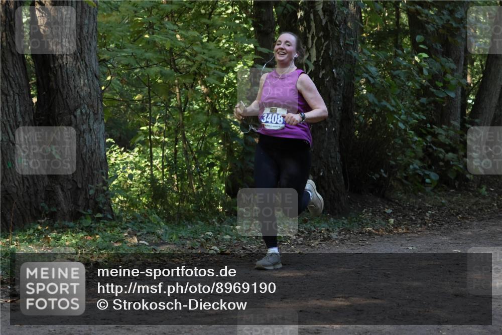 28.09.2025 - 33. Volkslauf durch das schöne Alstertal Strokosch-Dieckow http://msf.ph/oto/8969190 28.09.2025 11:23:08 Laufen 3408 meine-sportfotos.de