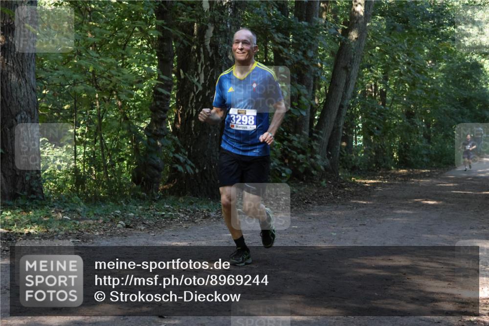 28.09.2025 - 33. Volkslauf durch das schöne Alstertal Strokosch-Dieckow http://msf.ph/oto/8969244 28.09.2025 11:24:10 Laufen 3298 meine-sportfotos.de