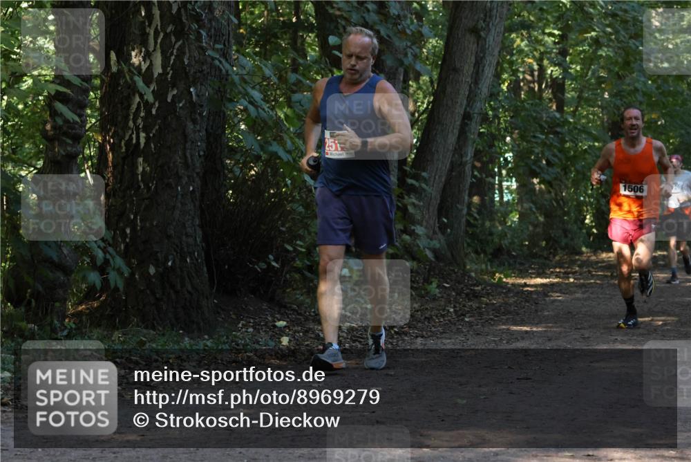 28.09.2025 - 33. Volkslauf durch das schöne Alstertal Strokosch-Dieckow http://msf.ph/oto/8969279 28.09.2025 11:24:54 Laufen 257, 1506 meine-sportfotos.de