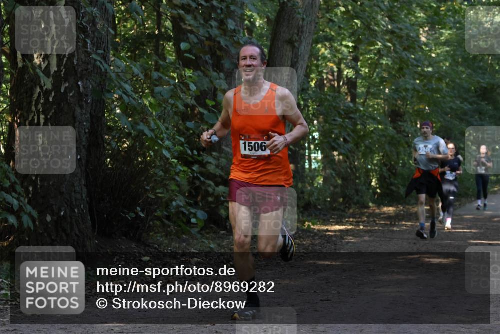 28.09.2025 - 33. Volkslauf durch das schöne Alstertal Strokosch-Dieckow http://msf.ph/oto/8969282 28.09.2025 11:24:56 Laufen 1506 meine-sportfotos.de