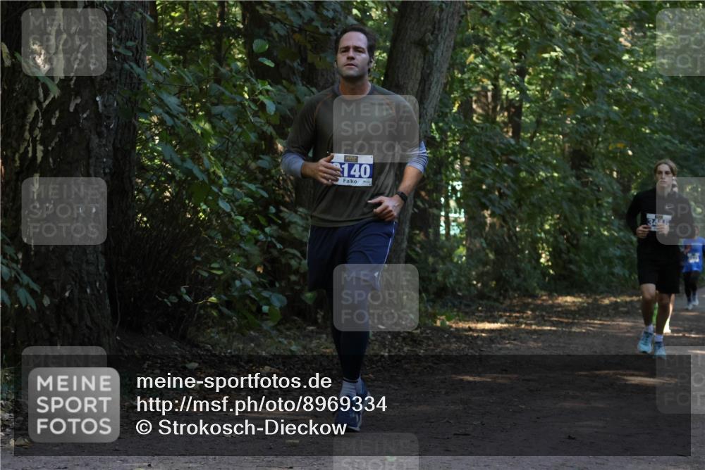 28.09.2025 - 33. Volkslauf durch das schöne Alstertal Strokosch-Dieckow http://msf.ph/oto/8969334 28.09.2025 11:25:52 Laufen 140, 3445 meine-sportfotos.de