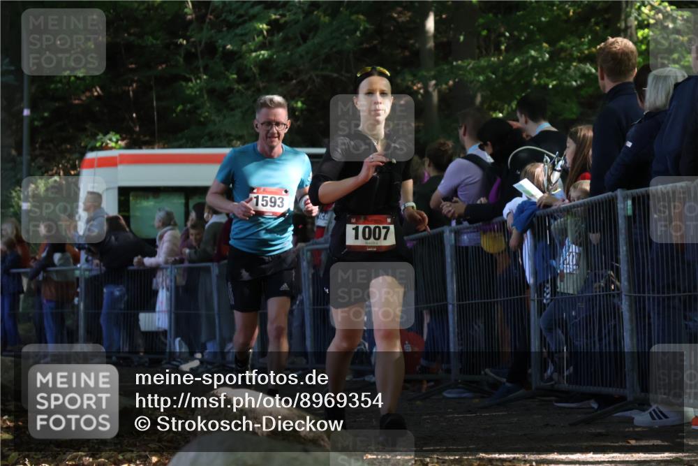 28.09.2025 - 33. Volkslauf durch das schöne Alstertal Strokosch-Dieckow http://msf.ph/oto/8969354 28.09.2025 11:50:06 Ziel 1007, 1593 meine-sportfotos.de