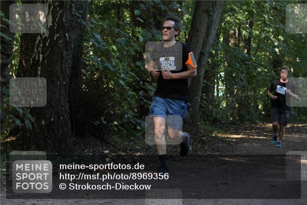 28.09.2025 - 33. Volkslauf durch das schöne Alstertal Strokosch-Dieckow http://msf.ph/oto/8969356 28.09.2025 11:26:14 Laufen 3029, 3105 meine-sportfotos.de