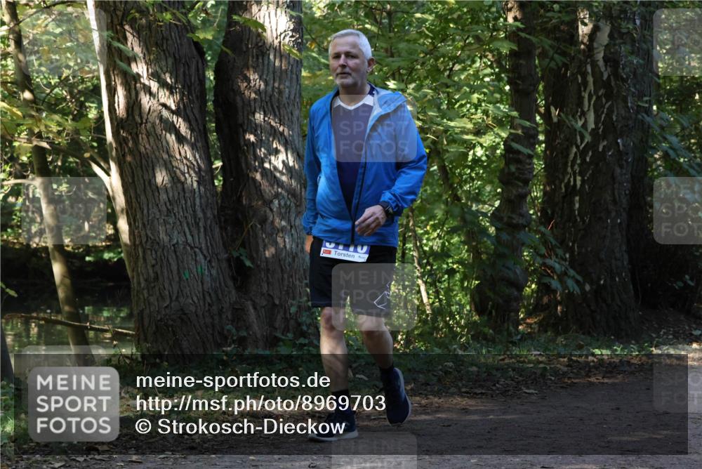 28.09.2025 - 33. Volkslauf durch das schöne Alstertal Strokosch-Dieckow http://msf.ph/oto/8969703 28.09.2025 11:34:16 Laufen  meine-sportfotos.de