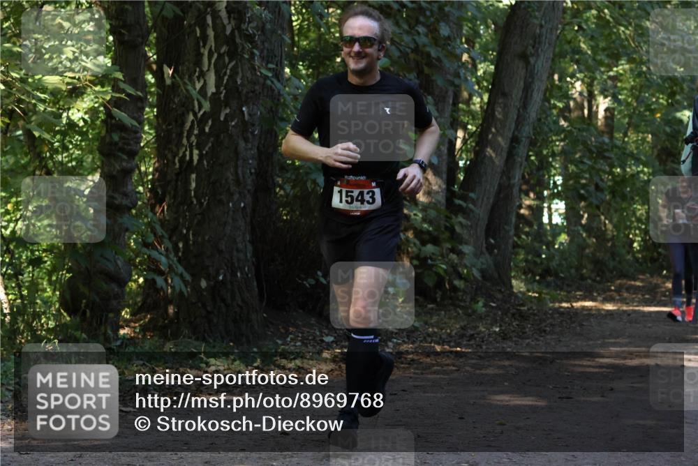 28.09.2025 - 33. Volkslauf durch das schöne Alstertal Strokosch-Dieckow http://msf.ph/oto/8969768 28.09.2025 11:35:25 Laufen 1543 meine-sportfotos.de