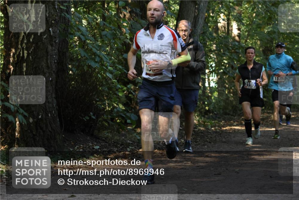 28.09.2025 - 33. Volkslauf durch das schöne Alstertal Strokosch-Dieckow http://msf.ph/oto/8969946 28.09.2025 11:38:44 Laufen 3195, 1575 meine-sportfotos.de