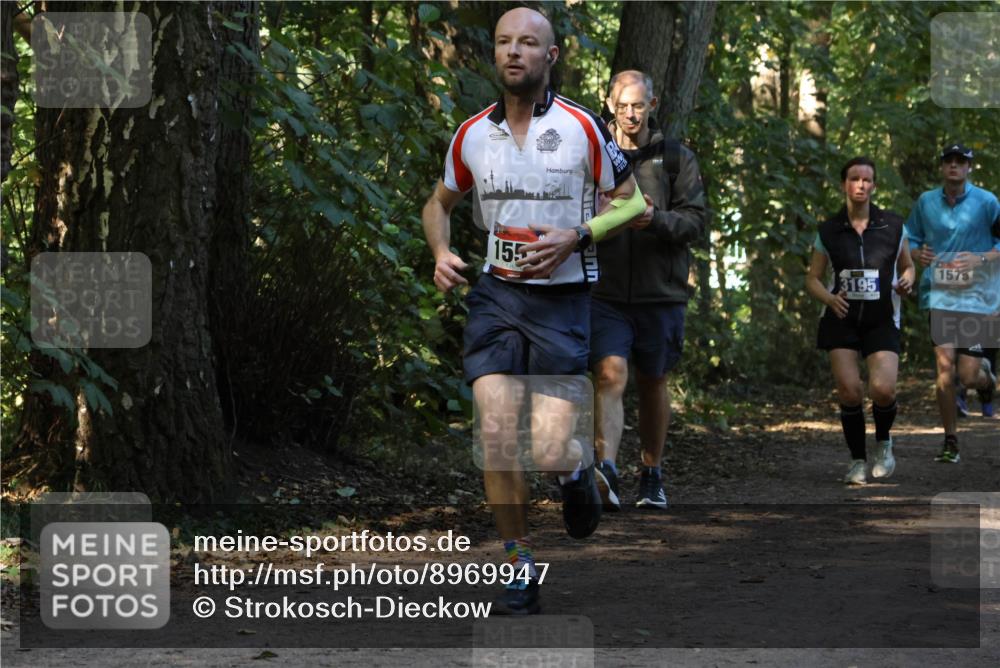 28.09.2025 - 33. Volkslauf durch das schöne Alstertal Strokosch-Dieckow http://msf.ph/oto/8969947 28.09.2025 11:38:44 Laufen 155, 3195, 1575 meine-sportfotos.de