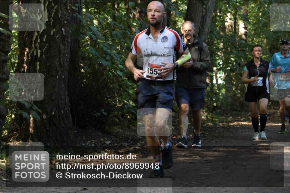 28.09.2025 - 33. Volkslauf durch das schöne Alstertal Strokosch-Dieckow http://msf.ph/oto/8969948 28.09.2025 11:38:45 Laufen 155, 1575 meine-sportfotos.de
