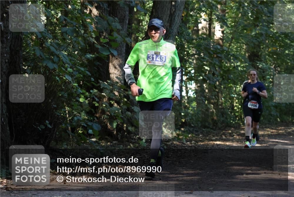 28.09.2025 - 33. Volkslauf durch das schöne Alstertal Strokosch-Dieckow http://msf.ph/oto/8969990 28.09.2025 11:39:48 Laufen 3149, 1006 meine-sportfotos.de