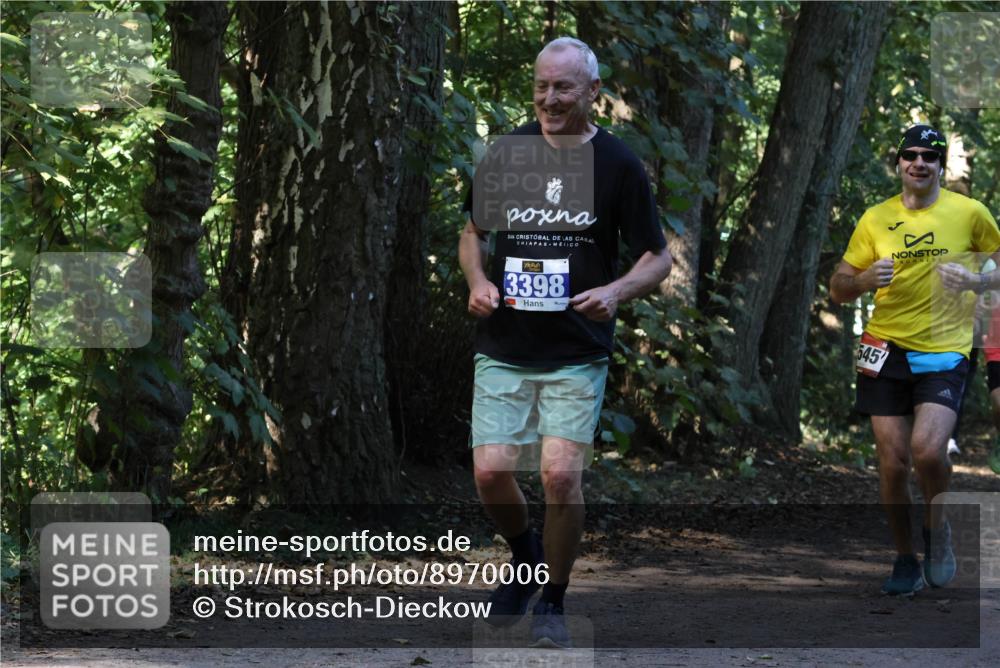 28.09.2025 - 33. Volkslauf durch das schöne Alstertal Strokosch-Dieckow http://msf.ph/oto/8970006 28.09.2025 11:40:10 Laufen 3398, 545 meine-sportfotos.de