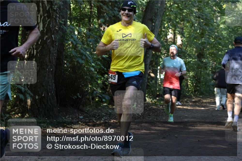 28.09.2025 - 33. Volkslauf durch das schöne Alstertal Strokosch-Dieckow http://msf.ph/oto/8970012 28.09.2025 11:40:12 Laufen 545, 17 meine-sportfotos.de
