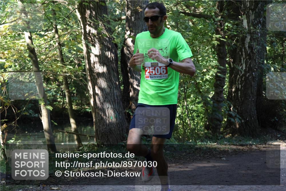 28.09.2025 - 33. Volkslauf durch das schöne Alstertal Strokosch-Dieckow http://msf.ph/oto/8970030 28.09.2025 11:40:46 Laufen 2506 meine-sportfotos.de