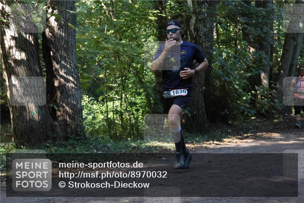 28.09.2025 - 33. Volkslauf durch das schöne Alstertal Strokosch-Dieckow http://msf.ph/oto/8970032 28.09.2025 11:40:58 Laufen 1630 meine-sportfotos.de