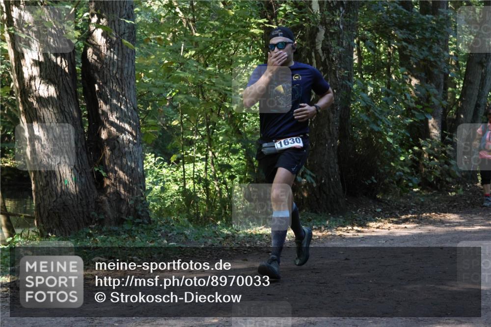28.09.2025 - 33. Volkslauf durch das schöne Alstertal Strokosch-Dieckow http://msf.ph/oto/8970033 28.09.2025 11:40:58 Laufen 1630 meine-sportfotos.de