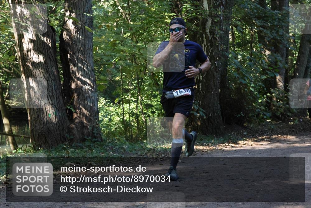 28.09.2025 - 33. Volkslauf durch das schöne Alstertal Strokosch-Dieckow http://msf.ph/oto/8970034 28.09.2025 11:40:58 Laufen 1630 meine-sportfotos.de