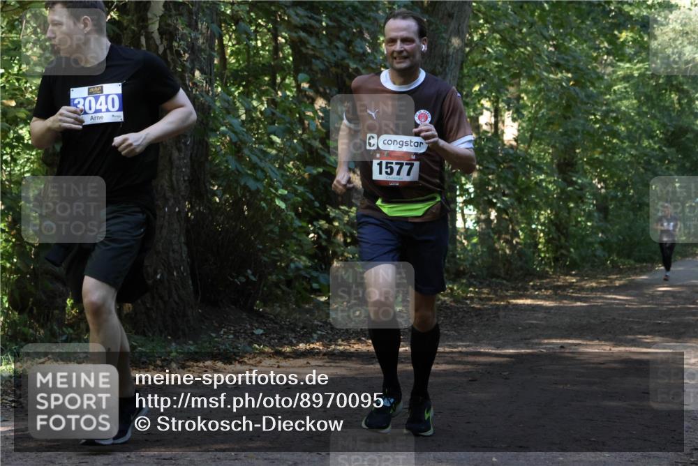 28.09.2025 - 33. Volkslauf durch das schöne Alstertal Strokosch-Dieckow http://msf.ph/oto/8970095 28.09.2025 11:42:32 Laufen 3040, 1577 meine-sportfotos.de