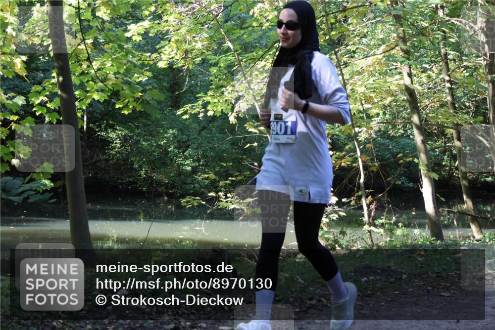 28.09.2025 - 33. Volkslauf durch das schöne Alstertal Strokosch-Dieckow http://msf.ph/oto/8970130 28.09.2025 11:43:37 Laufen 1901 meine-sportfotos.de