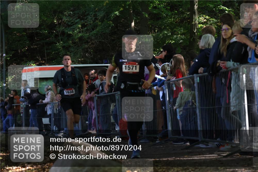 28.09.2025 - 33. Volkslauf durch das schöne Alstertal Strokosch-Dieckow http://msf.ph/oto/8970204 28.09.2025 11:51:18 Ziel 1571, 1638 meine-sportfotos.de