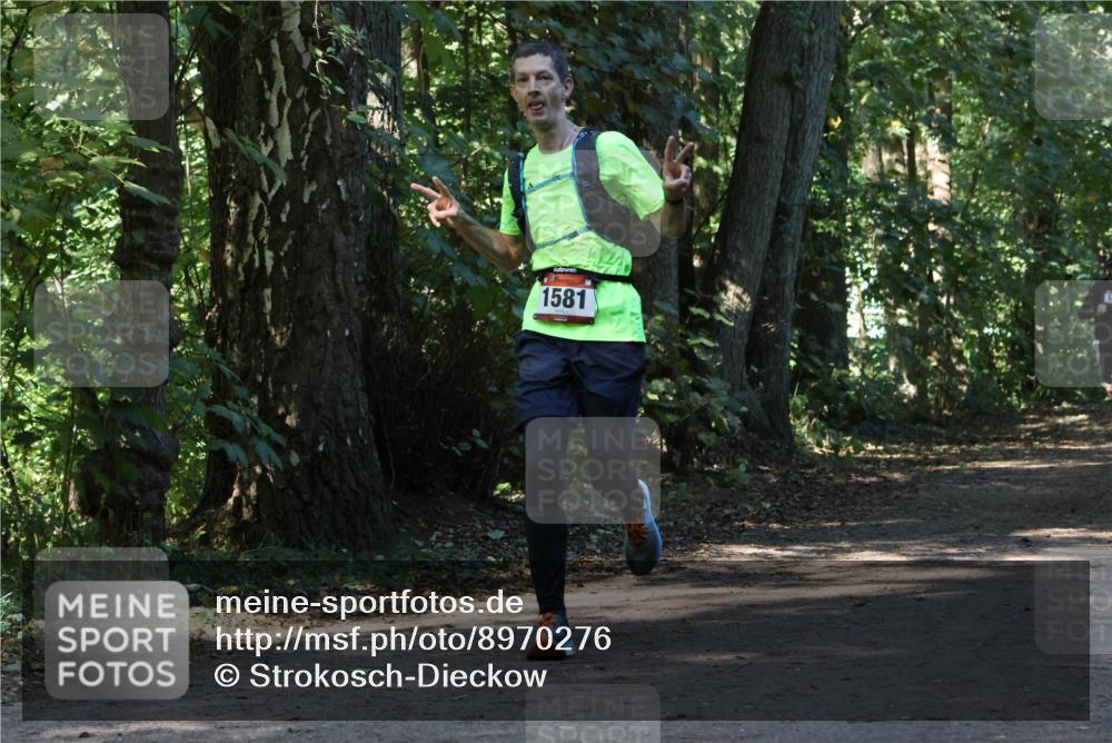 28.09.2025 - 33. Volkslauf durch das schöne Alstertal Strokosch-Dieckow http://msf.ph/oto/8970276 28.09.2025 11:47:23 Laufen 1581 meine-sportfotos.de