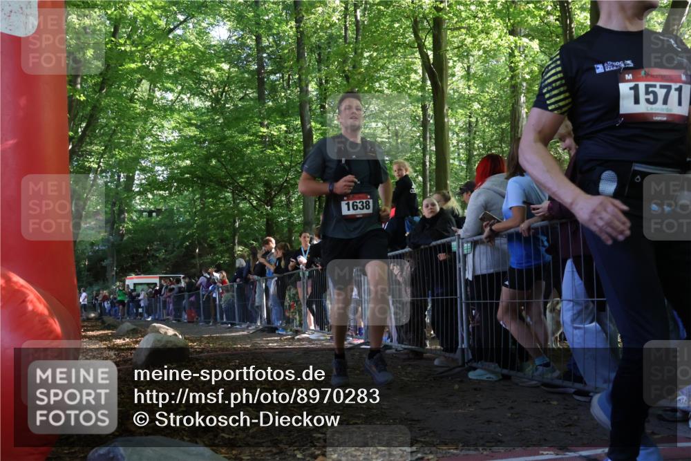 28.09.2025 - 33. Volkslauf durch das schöne Alstertal Strokosch-Dieckow http://msf.ph/oto/8970283 28.09.2025 11:51:23 Ziel 1638, 2654 meine-sportfotos.de