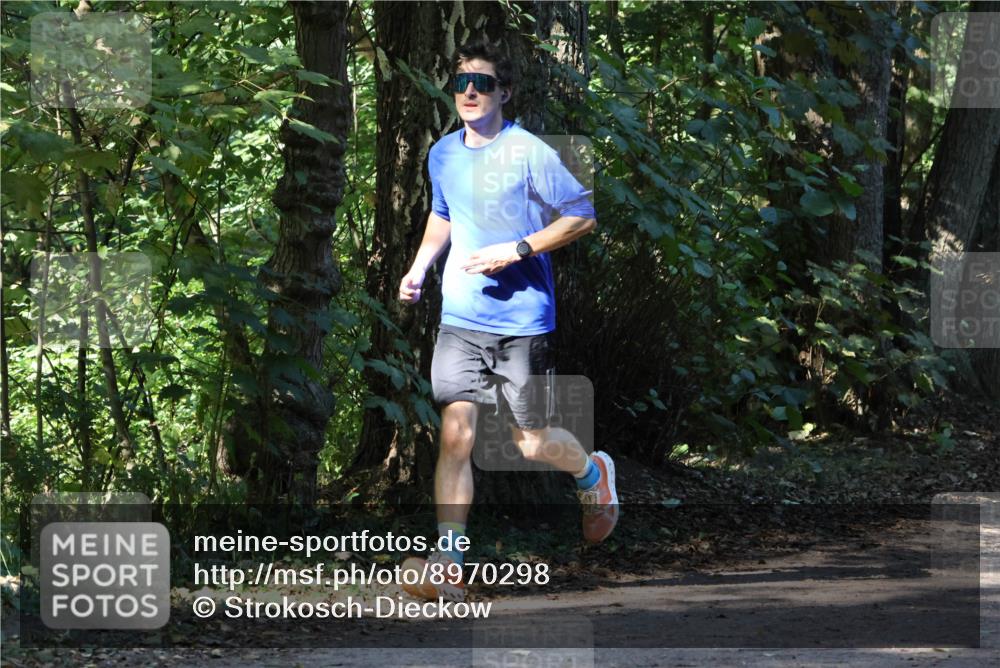 28.09.2025 - 33. Volkslauf durch das schöne Alstertal Strokosch-Dieckow http://msf.ph/oto/8970298 28.09.2025 11:47:40 Laufen  meine-sportfotos.de